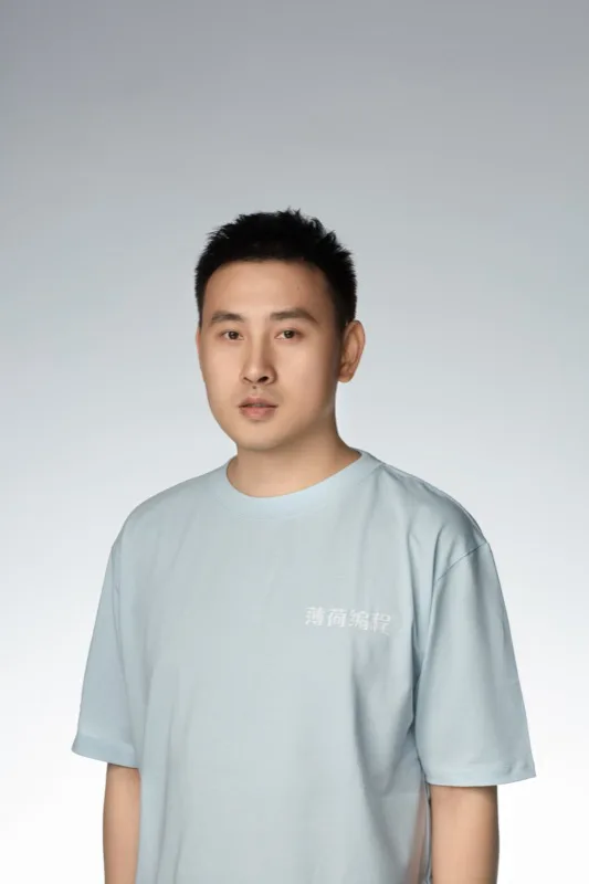 涂皓 - 联合创始人 / 教育总监