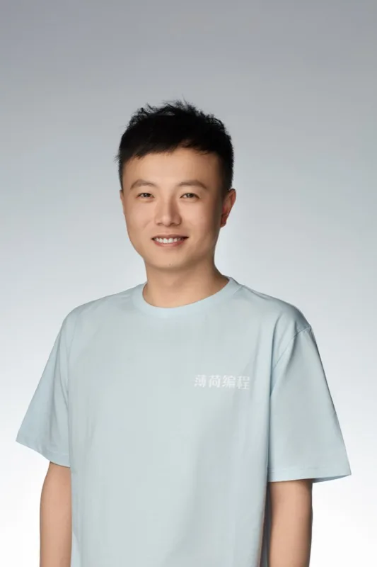 夏禹 - 联合创始人 / 商务总监